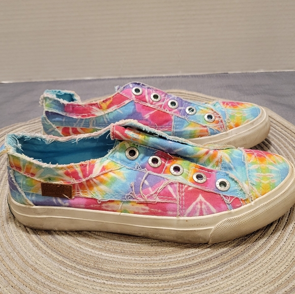 Blowfish Shoes - 🩵GENTLY USED~ BLOWFISH SNEAKERS